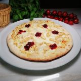 32 cm Pizza Cranberries - smetana, mozzarella, gorgonzola, kuřecí maso, brusinky
